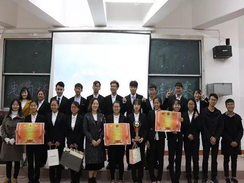 华莱士“快乐星期五”再翻红 独具生命力的IP是这样“炼”成的